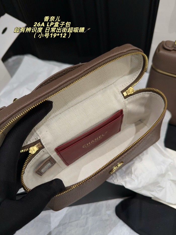 Chanel Shoulder Bag 198 DB502-522 19-29cm