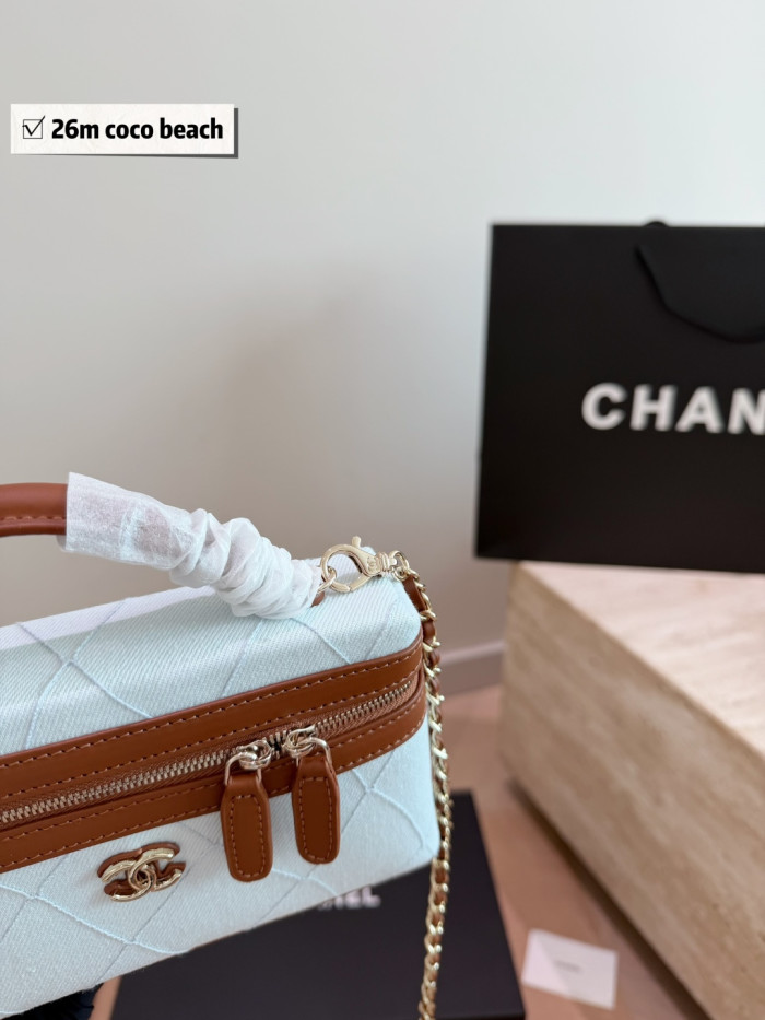 Chanel Shoulder Bag 191 DB581 19cm