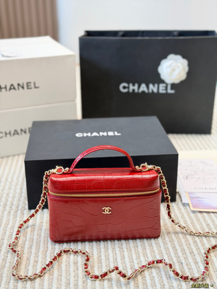 Chanel Shoulder Bag 203 DB071 19cm