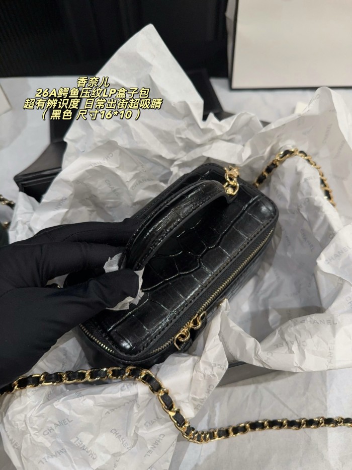 Chanel Shoulder Bag 187 DB571 16cm