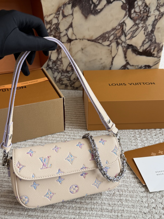LV Ivy Wallet On Chain Bag 391 DB081 20cm