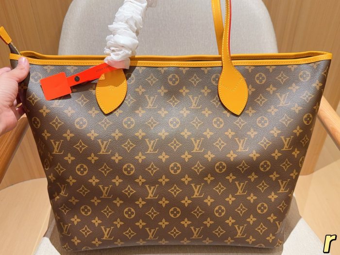 LV Neverfull Cargo Bag 396 DB052 42cm
