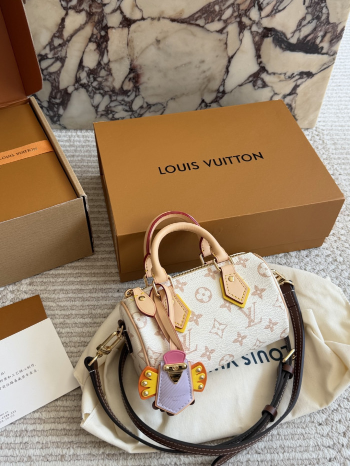 LV Nano Speedy Bag 386 DB591 16cm