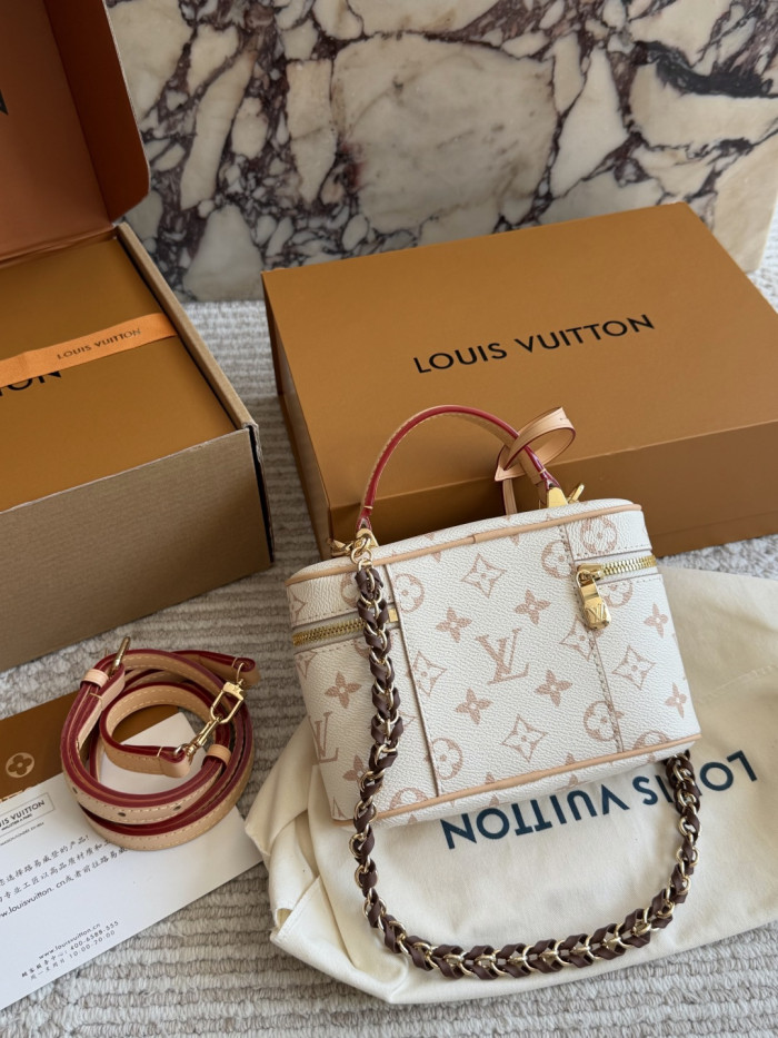 LV Vanity Pouch Bag 387 DB012 20cm