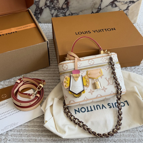 LV Vanity Pouch Bag 387 DB012 20cm