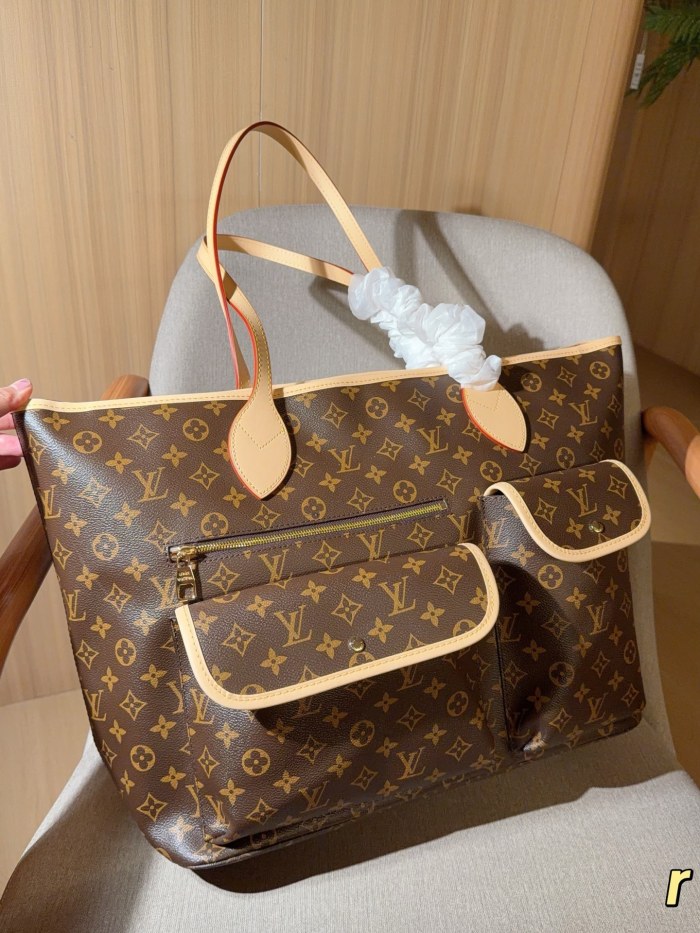 LV Neverfull Cargo Bag 396 DB052 42cm