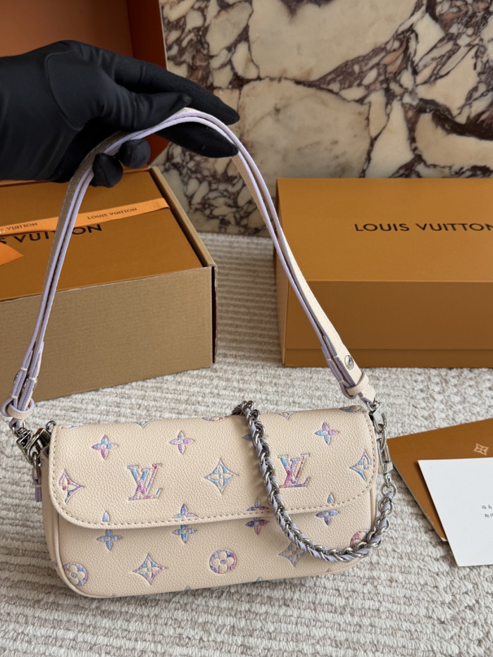 LV Ivy Wallet On Chain Bag 391 DB081 20cm