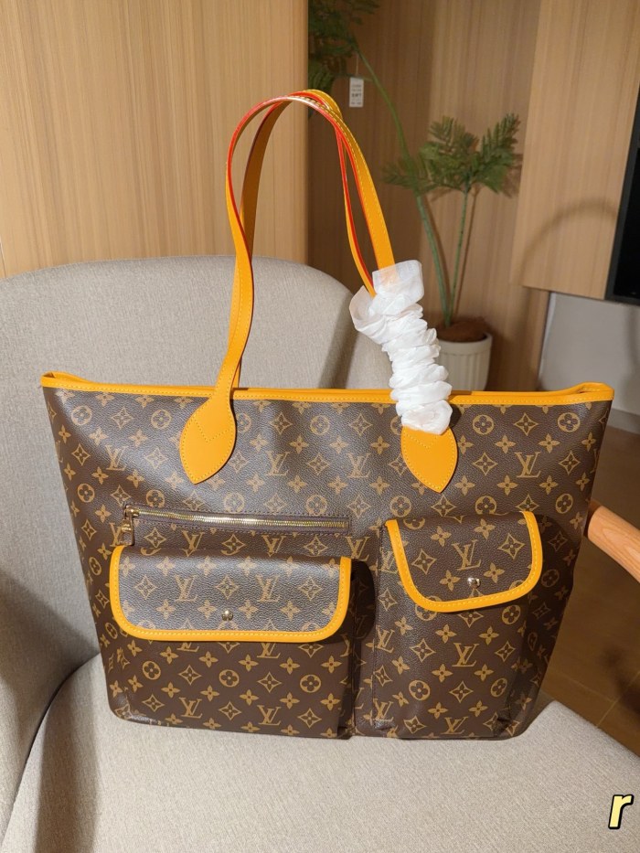 LV Neverfull Cargo Bag 396 DB052 42cm
