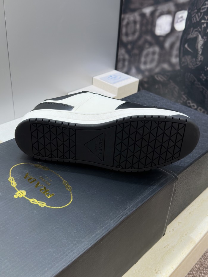 Prada Casual shoes 022 HL082