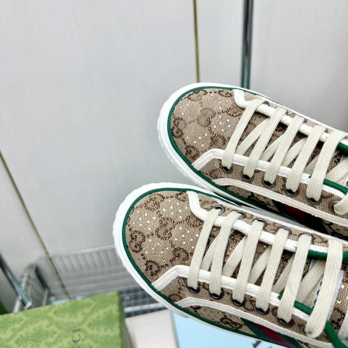 Gucci Casual shoes 047 HL042