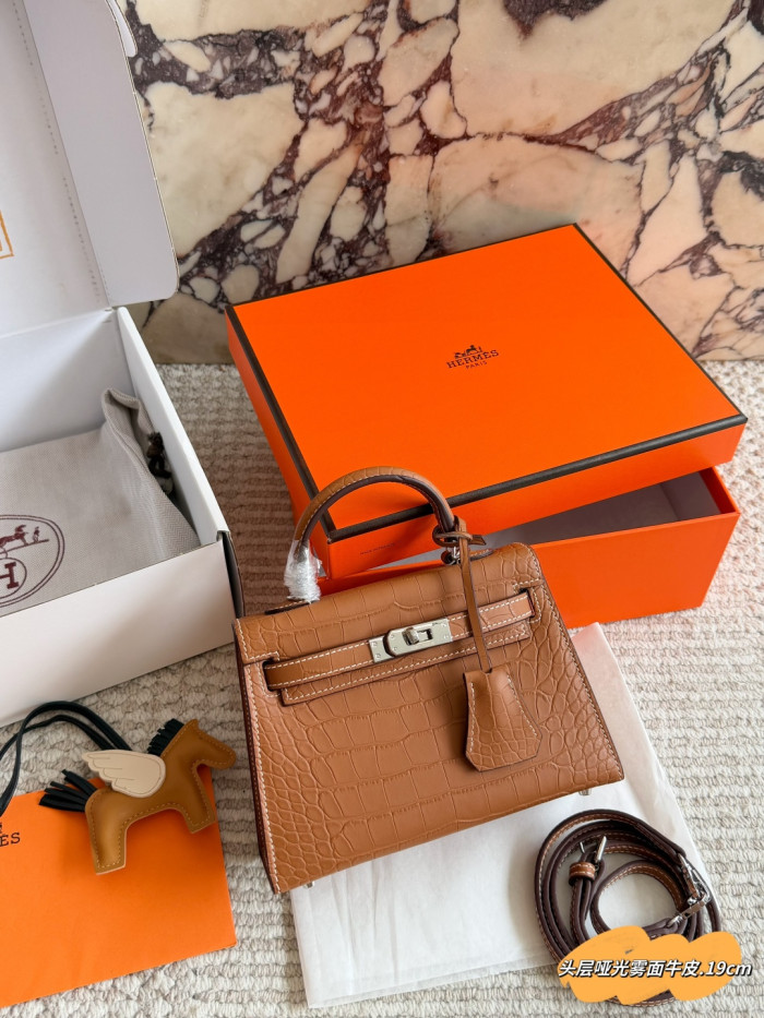 Hermes Mini Kelly Bag 024 DB562 19cm