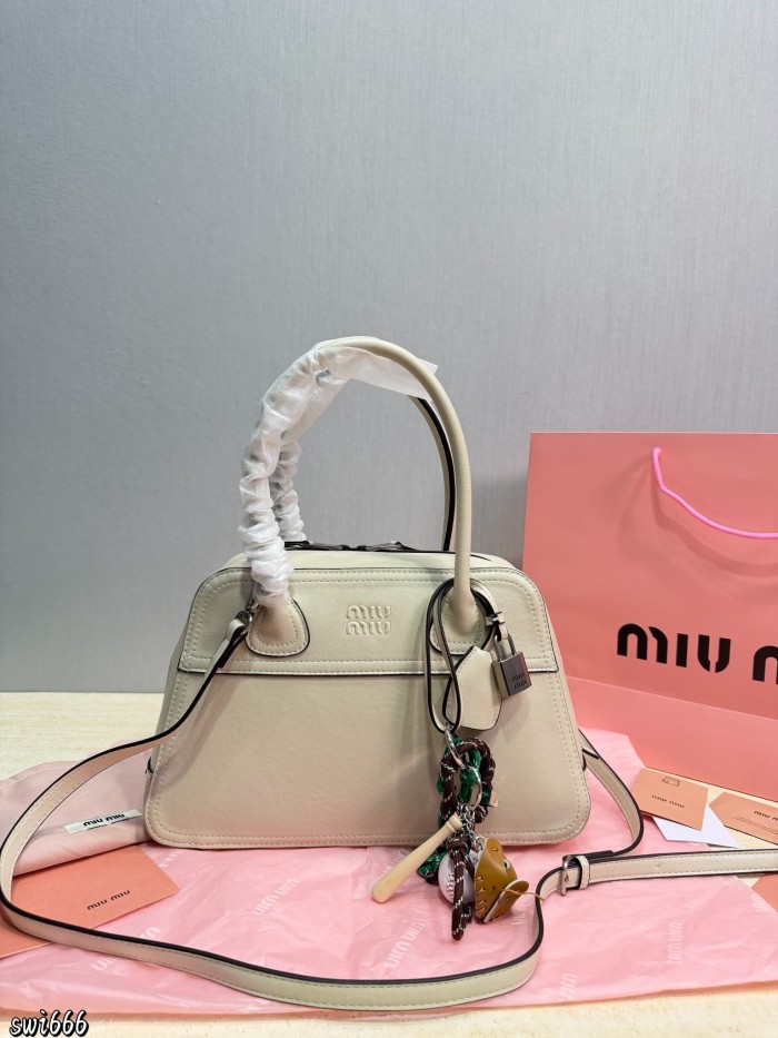 Miu Miu Vivant Bag 042 DB022 32cm