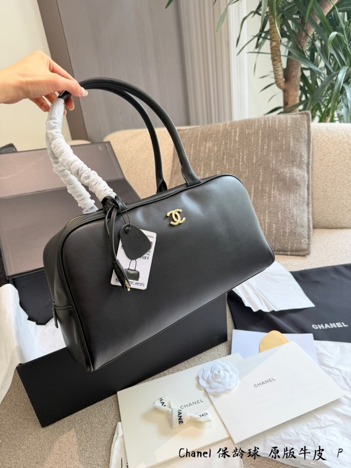 Chanel Shoulder Bag 210 DB003 35cm