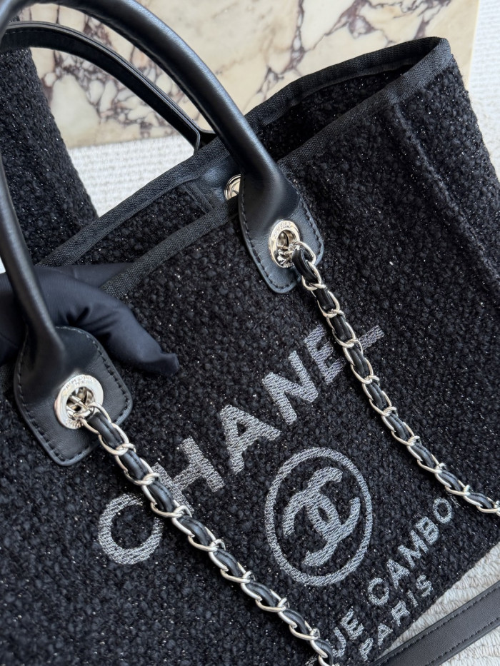 Chanel Shoulder Bag 208 DB502 33-38cm