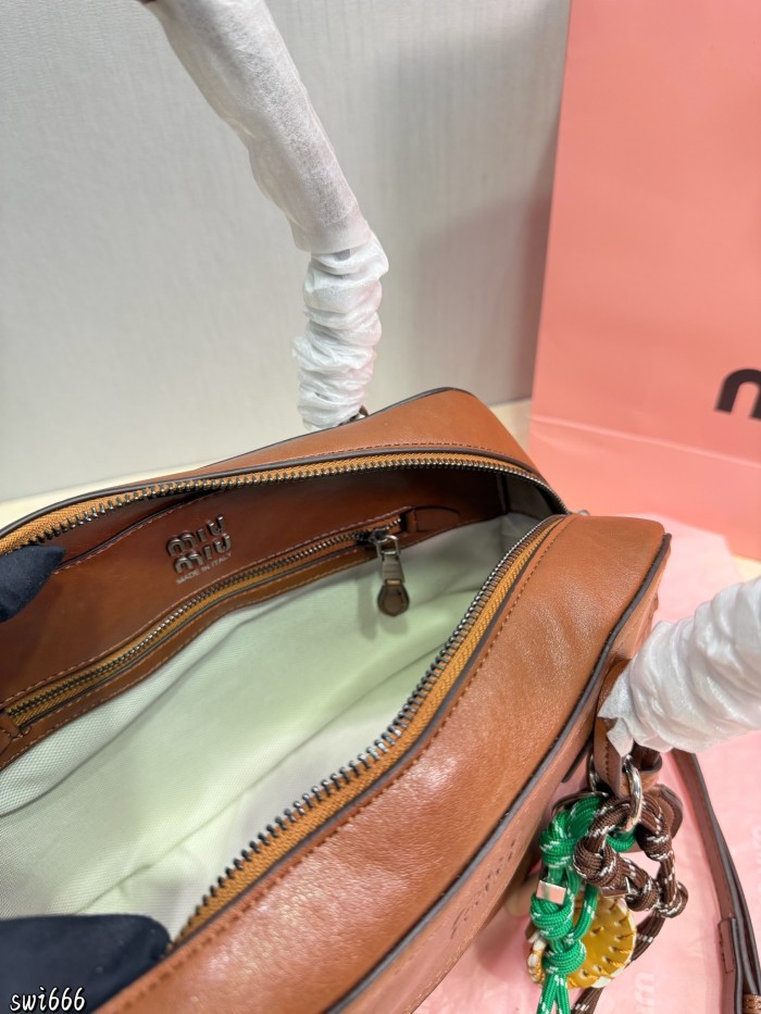 Miu Miu Vivant Bag 042 DB022 32cm