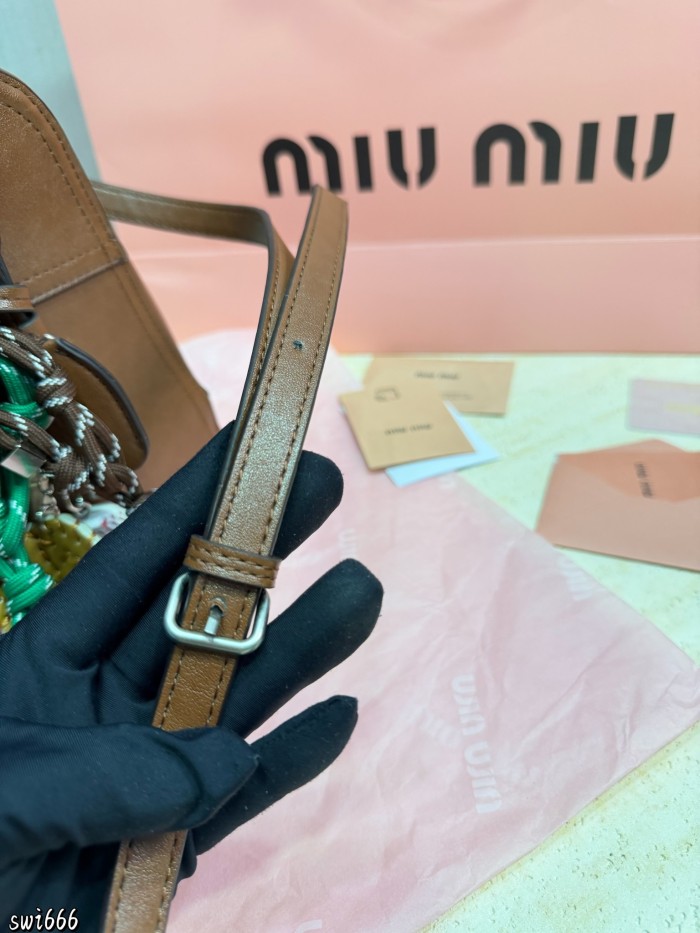Miu Miu Vivant Bag 042 DB022 32cm