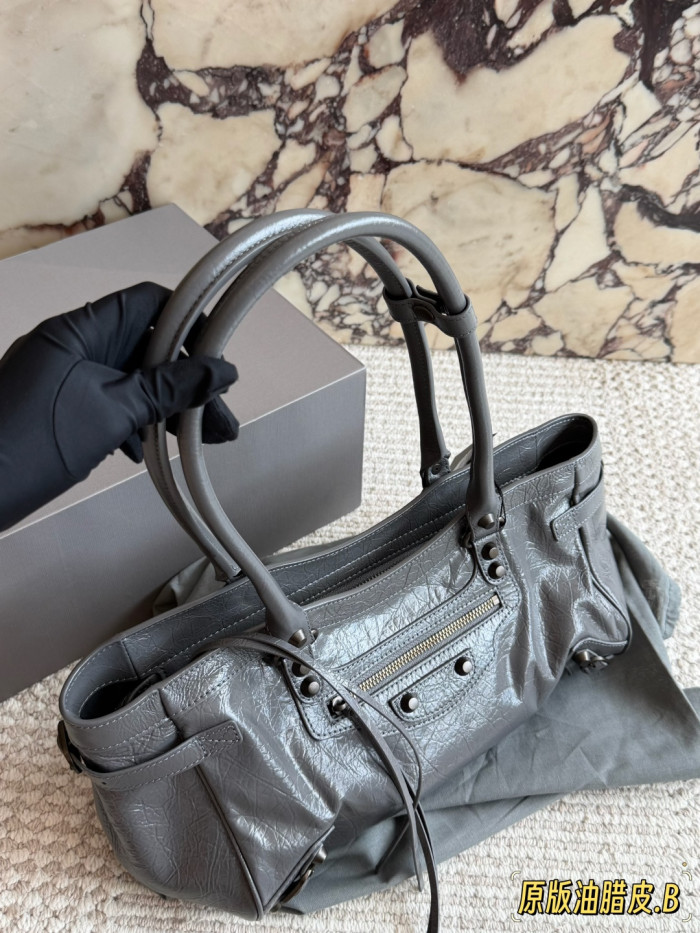Balenciaga Le Cagole Bag 014 DB562 32cm