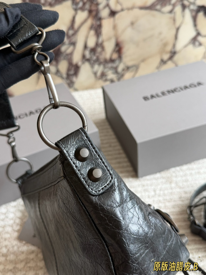 Balenciaga Shoulder Bag 015 DB502 24cm