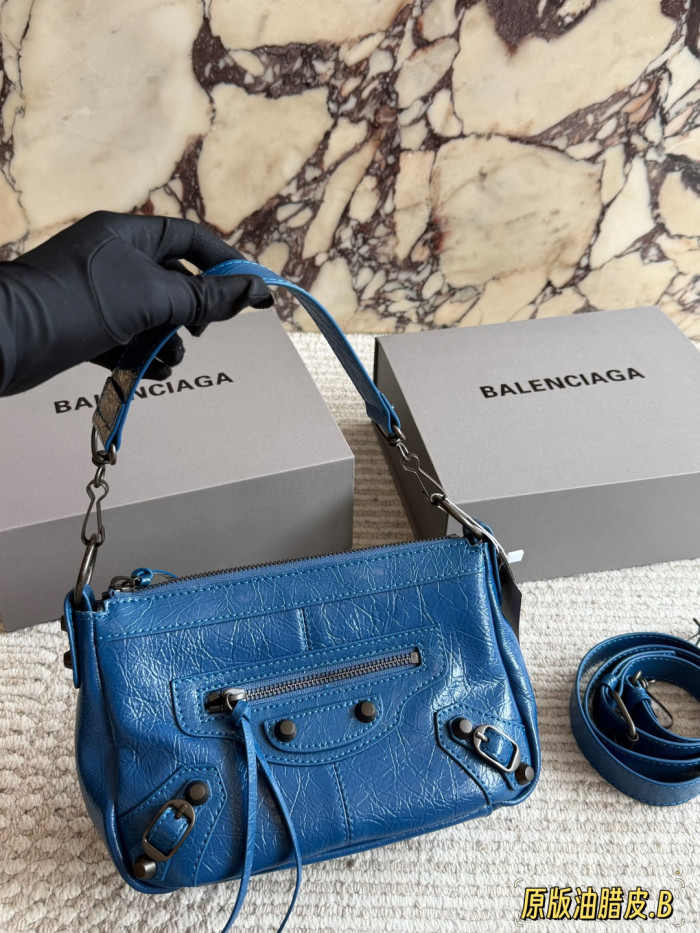 Balenciaga Shoulder Bag 015 DB502 24cm