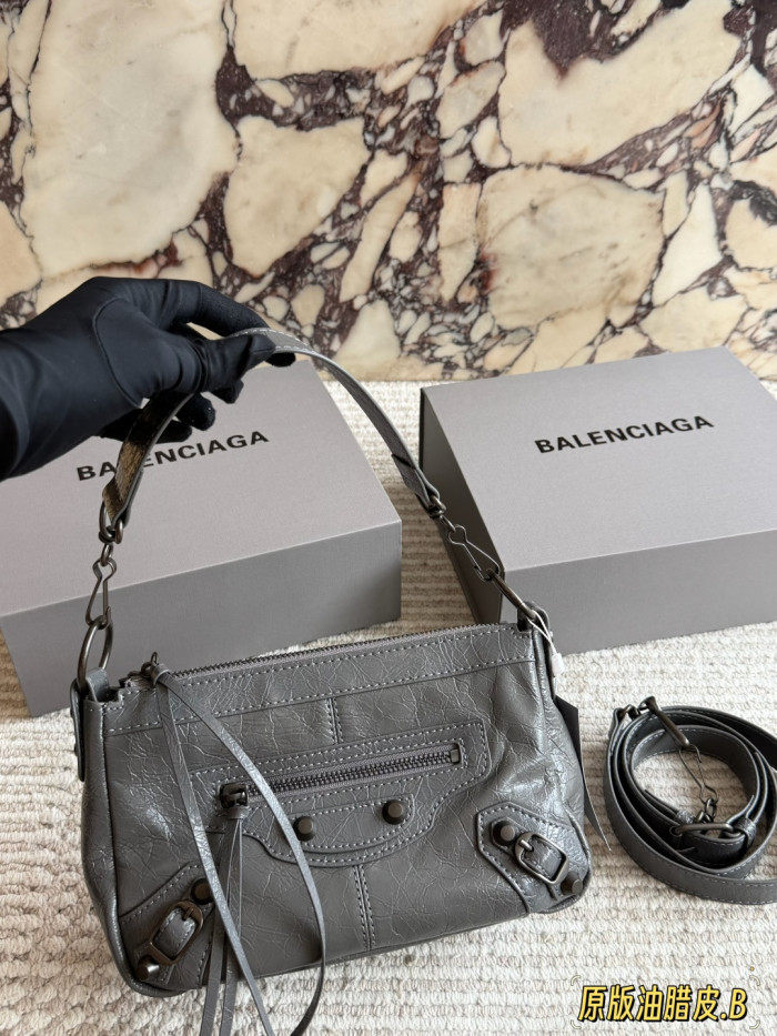 Balenciaga Shoulder Bag 015 DB502 24cm
