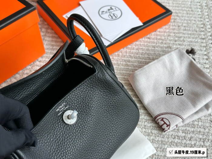 Hermes Mini Lindy Bag 028 DB552 19cm