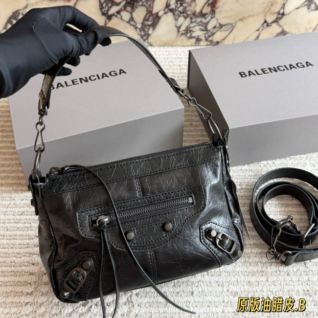 Balenciaga Shoulder Bag 015 DB502 24cm