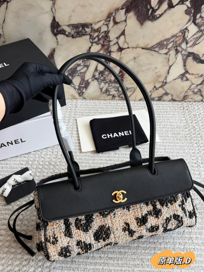 Chanel Shoulder Bag 214 DB542 30cm