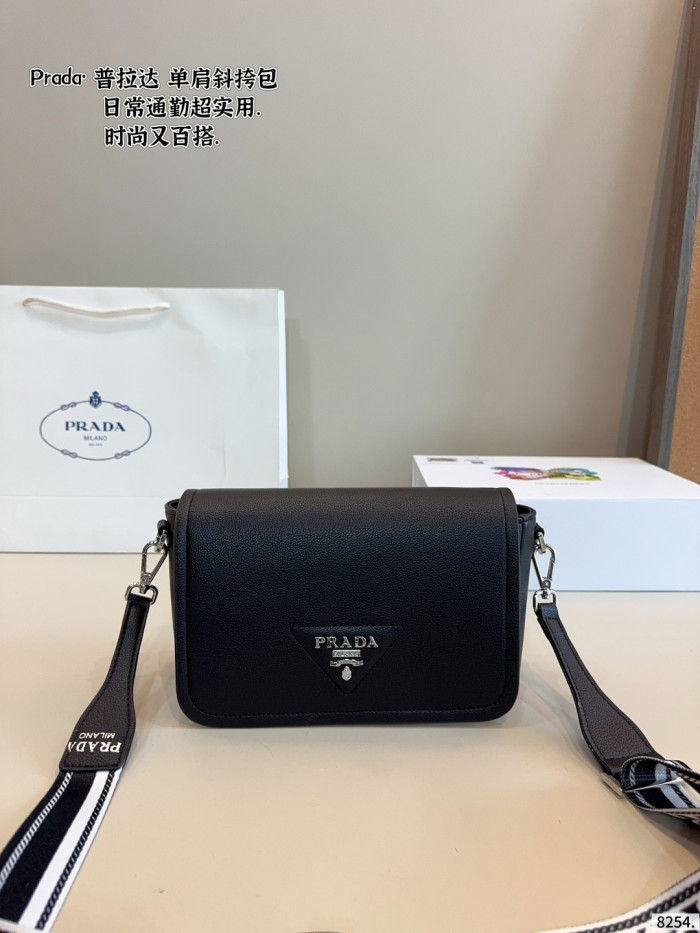 Prada Shoulder Bag 038 DB071 23cm