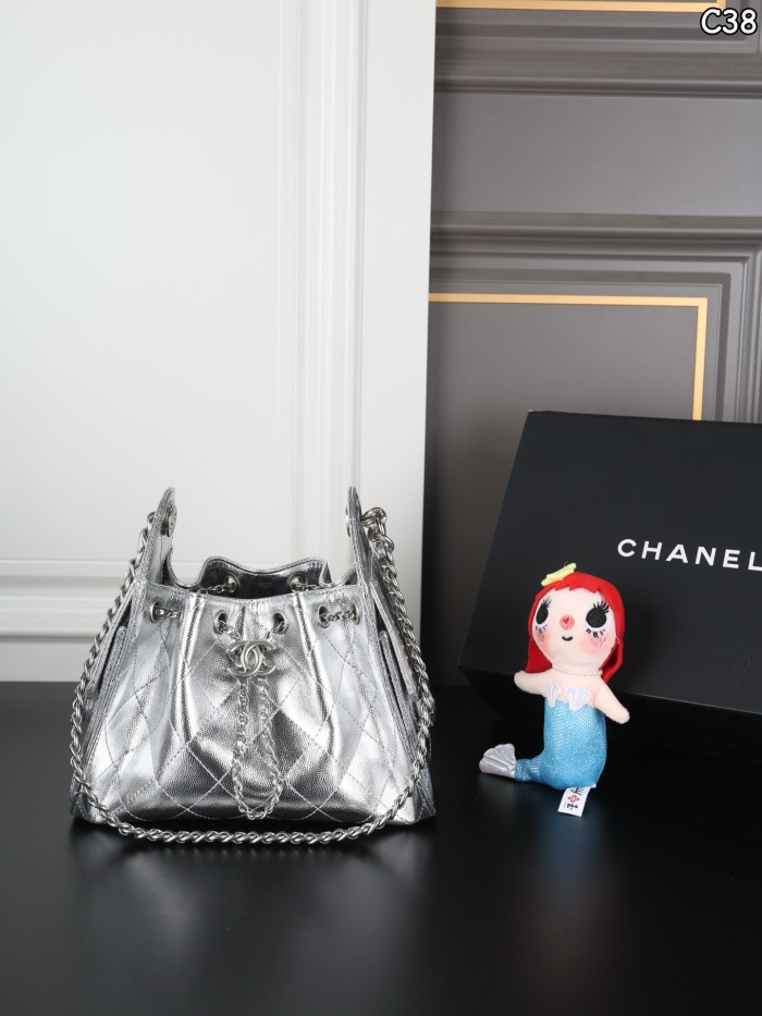 Chanel Bucket Bag 215 DB542-552 22-25cm