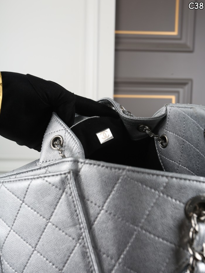 Chanel Bucket Bag 215 DB542-552 22-25cm