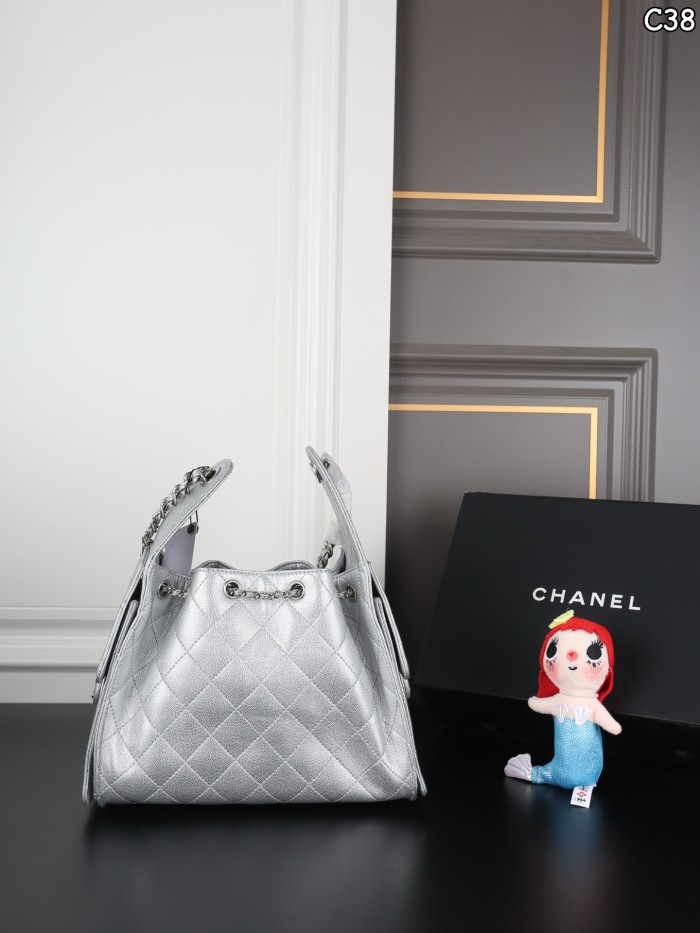Chanel Bucket Bag 215 DB542-552 22-25cm