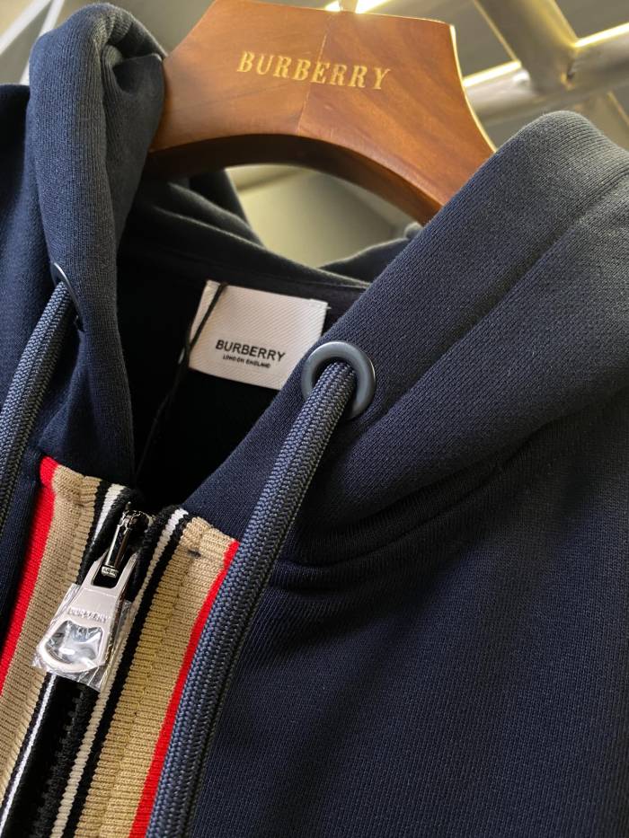 Burberry Sweatshirts 012