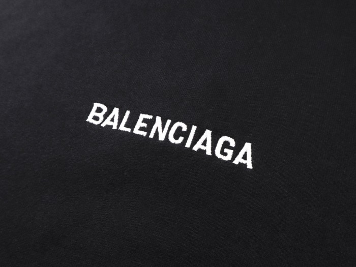 Balenciaga Sweatshirts 014