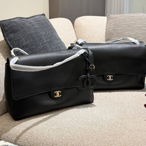 Chanel Shoulder Bag 226 DB592 38cm