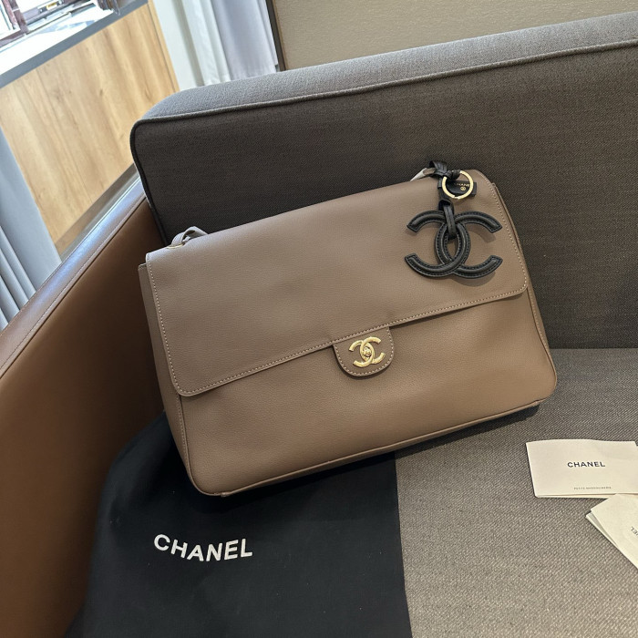 Chanel Shoulder Bag 227 DB532 38cm