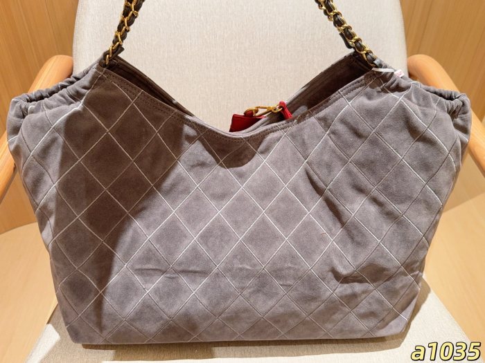 Chanel Coco Beach Bag 225 DB091 42cm