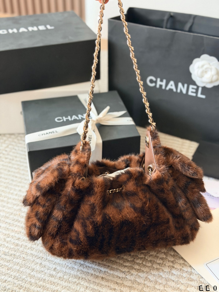 Chanel Bucket Bag 230 DB502 22cm