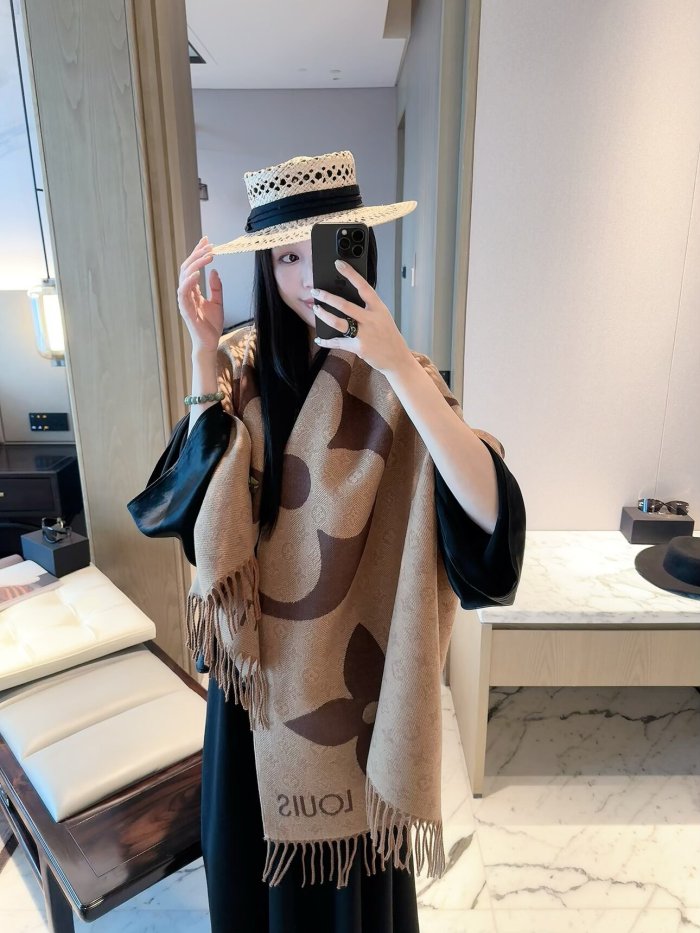 LV Scarf 007 180*60cm