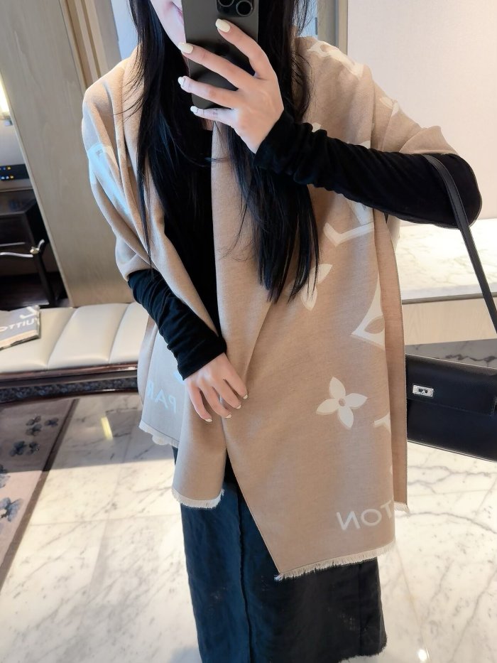 LV Scarf 009 180*60cm