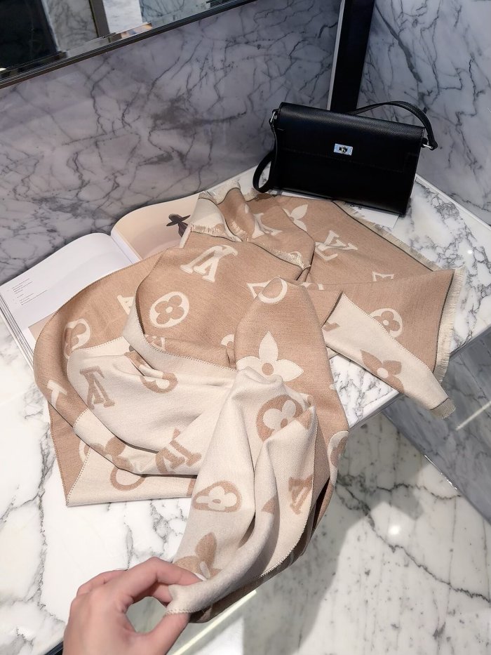 LV Scarf 010 180*60cm
