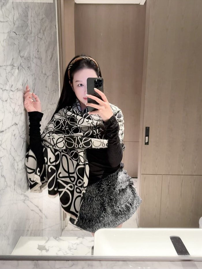 Loewe Scarf 002 180*60cm