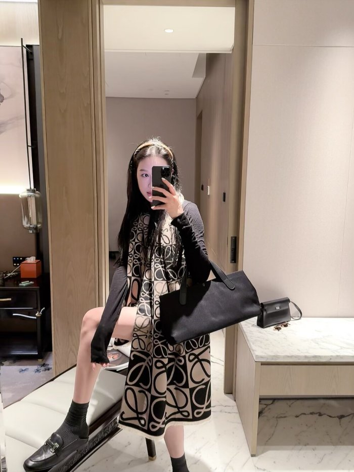 Loewe Scarf 002 180*60cm