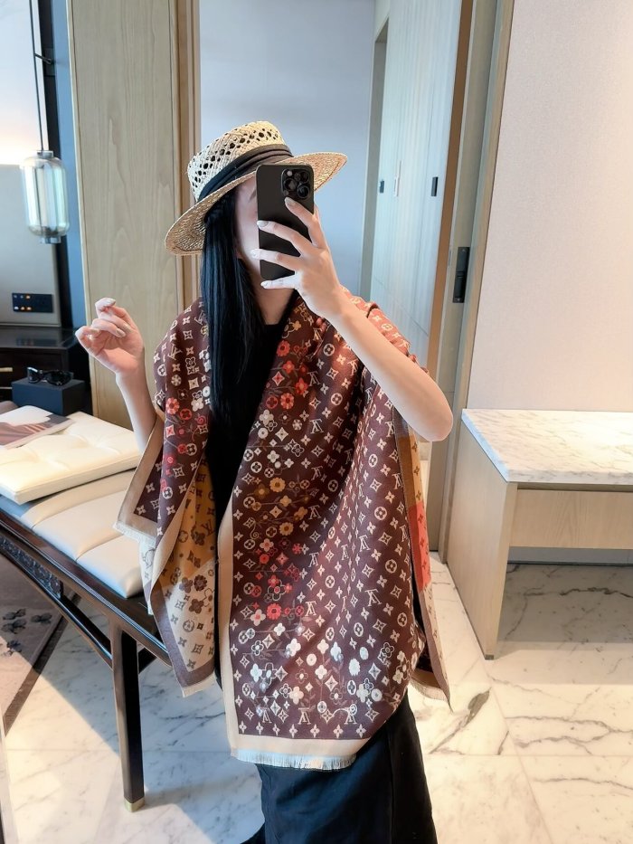 LV Scarf 005 180*60cm