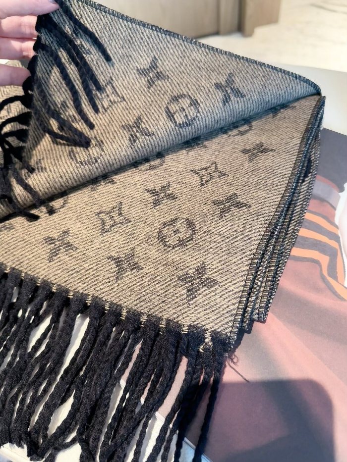 LV Scarf 007 180*60cm