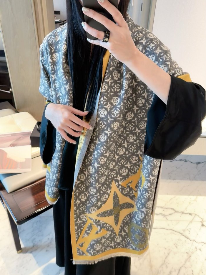 LV Scarf 006 180*60cm