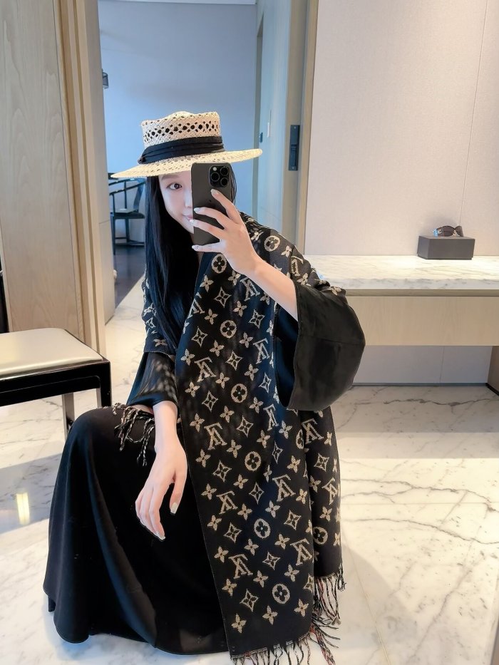 LV Scarf 001 180*60cm