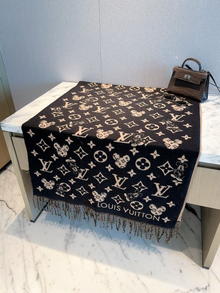 LV Scarf 015 180*60cm