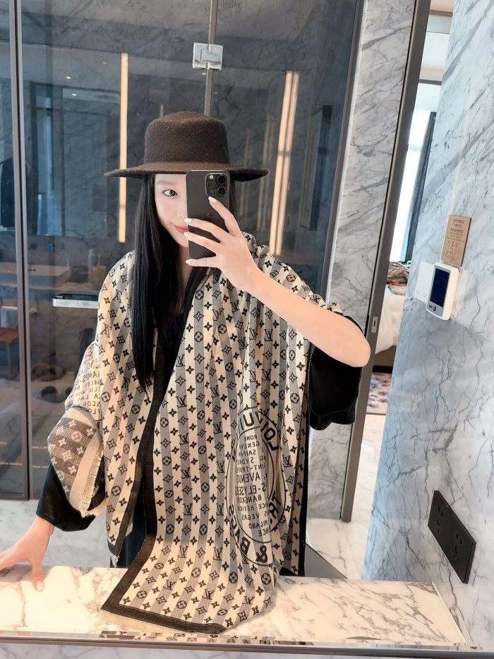 LV Scarf 012 180*60cm