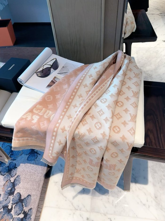 LV Scarf 013 180*60cm