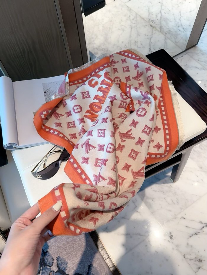 LV Scarf 013 180*60cm